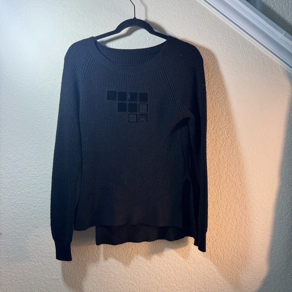 Elegant‎ Black Women's Sweater